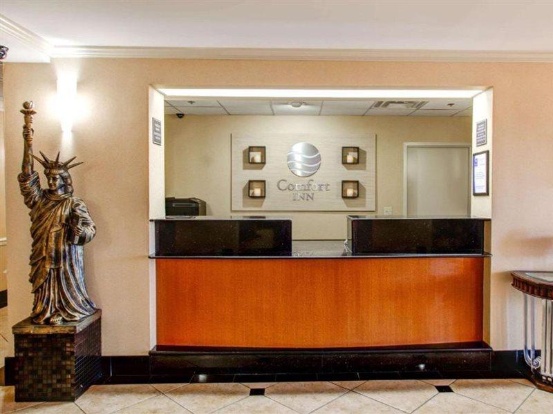 Comfort Inn Birmingham Homewood Buitenkant foto