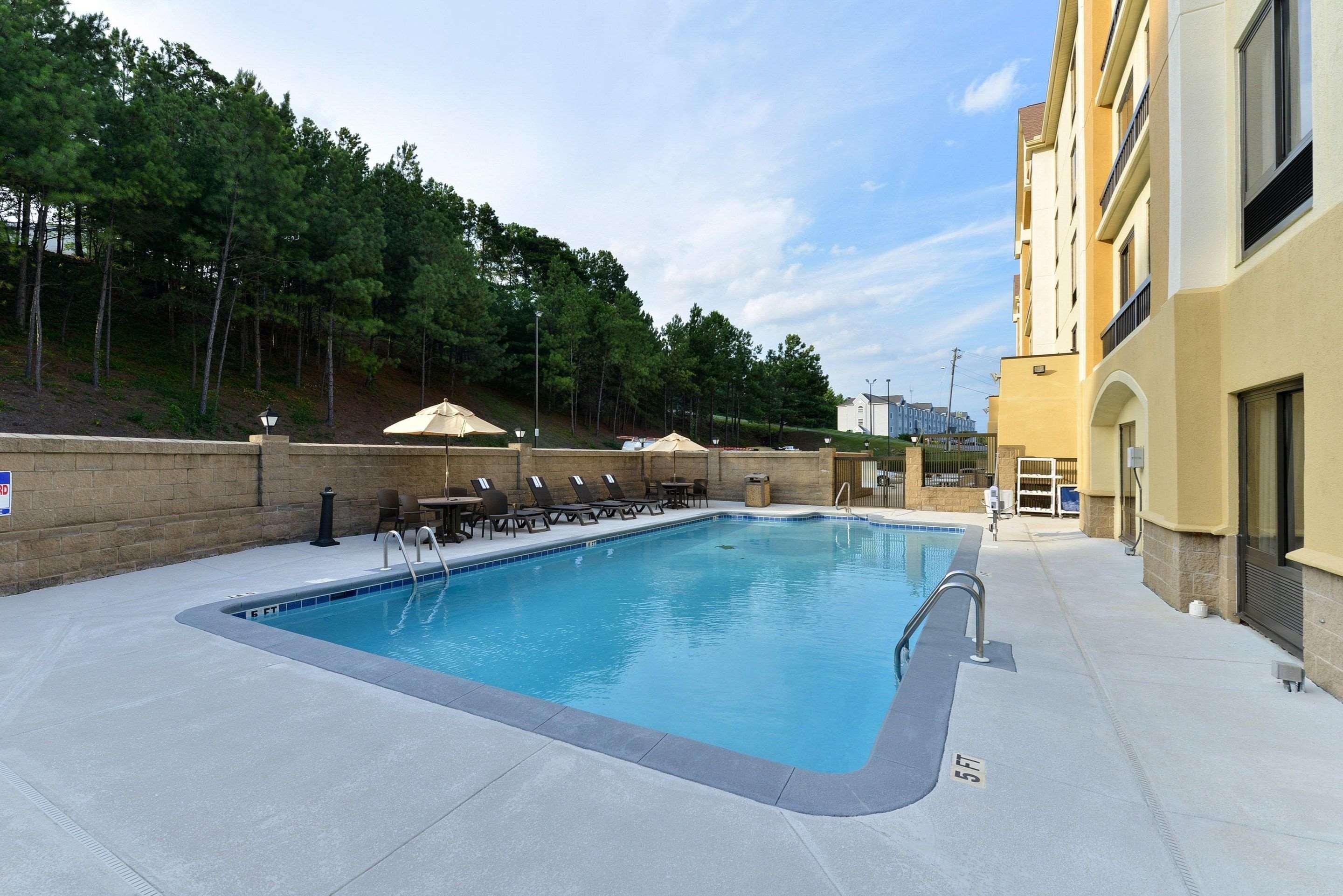 Comfort Inn Birmingham Homewood Buitenkant foto