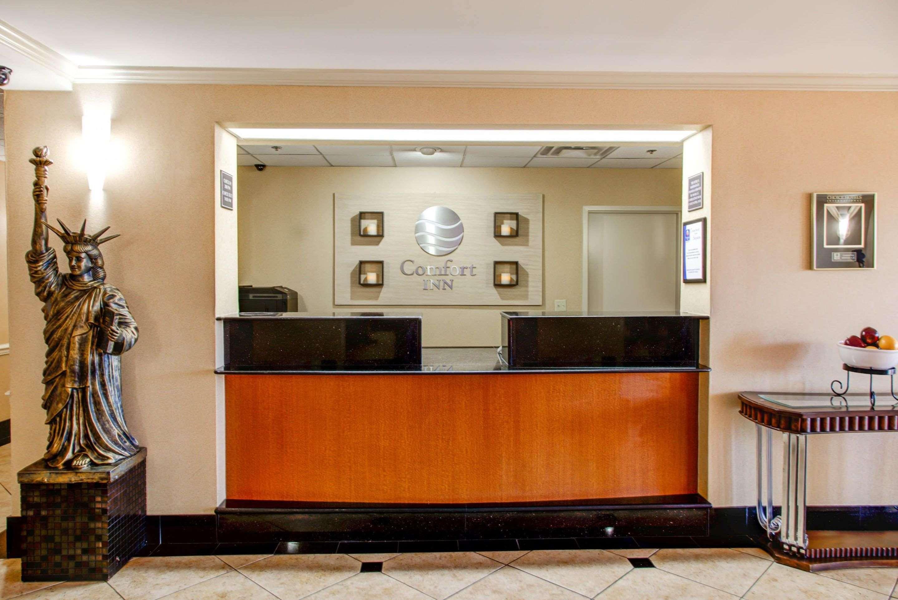 Comfort Inn Birmingham Homewood Buitenkant foto