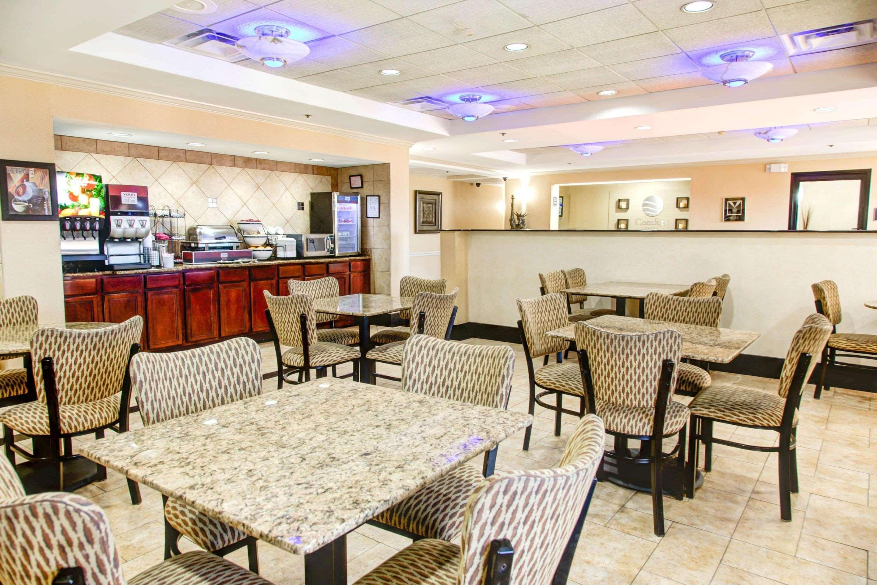 Comfort Inn Birmingham Homewood Buitenkant foto