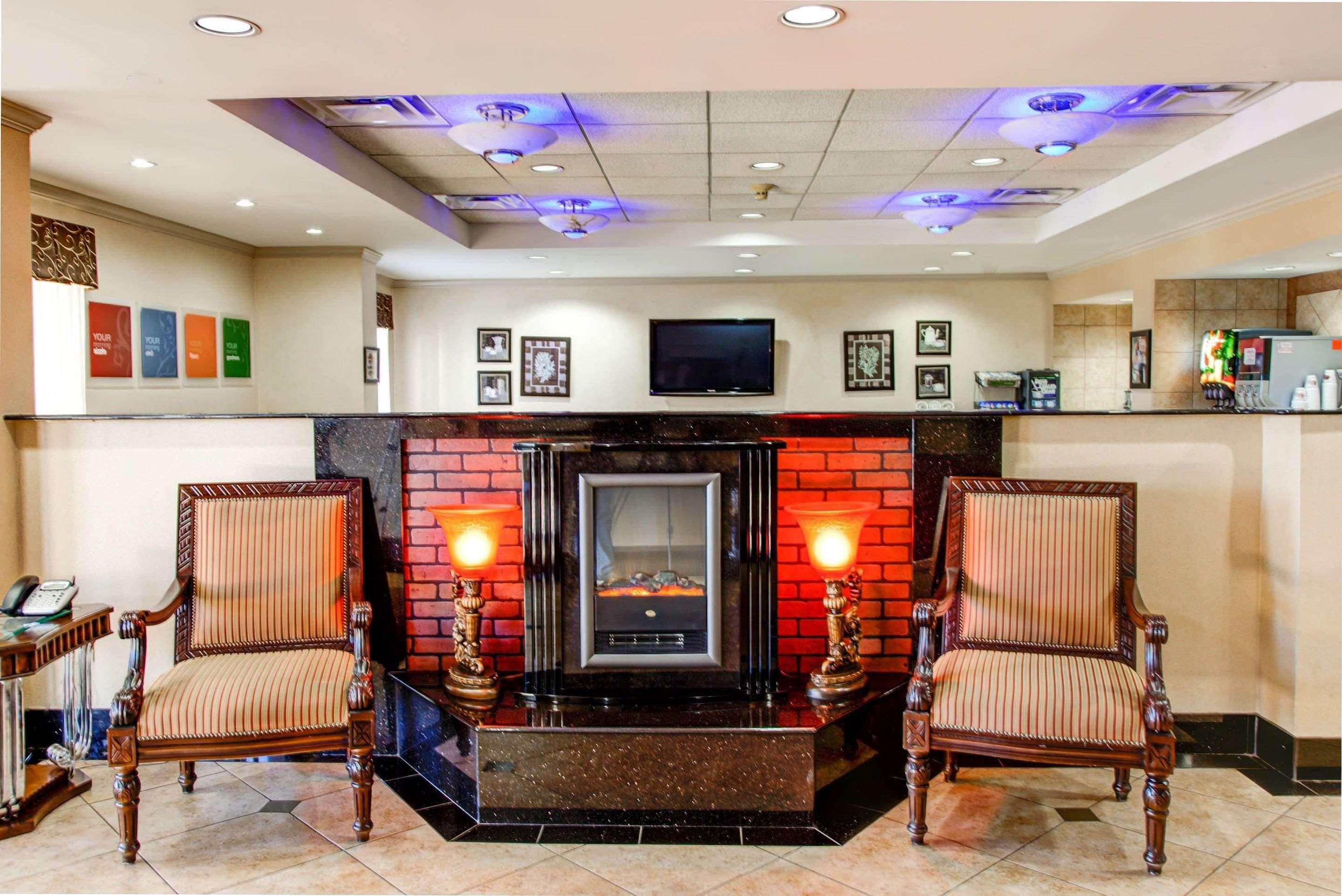 Comfort Inn Birmingham Homewood Buitenkant foto