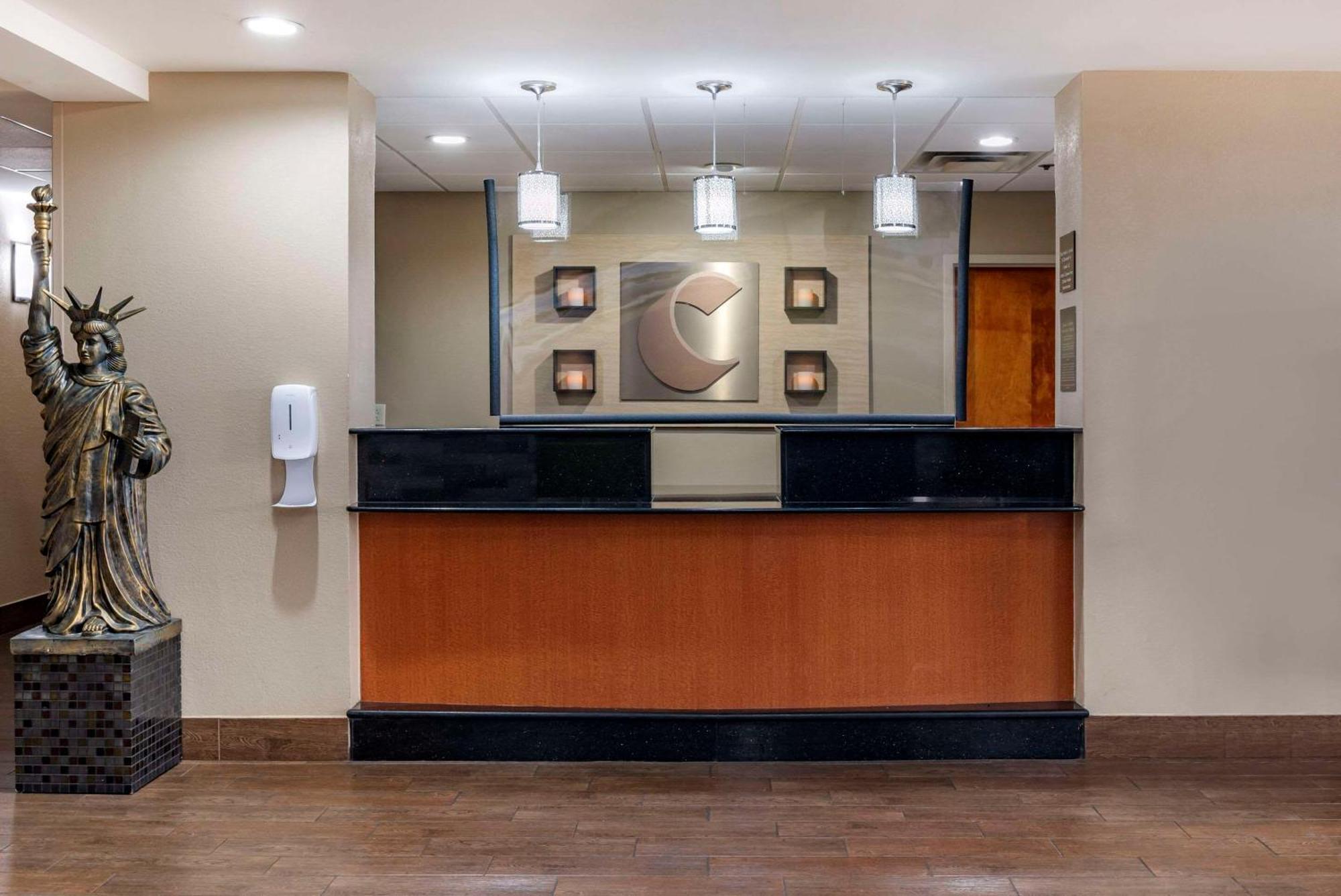Comfort Inn Birmingham Homewood Buitenkant foto